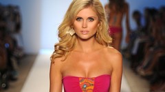 Blondes woman models