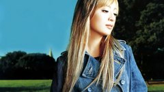 Blondes woman models asians