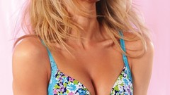 Blondes woman models candice