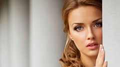 Blondes woman models faces