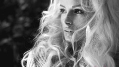 Blondes woman models grayscale