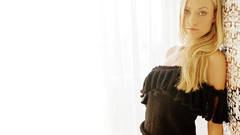 Blondes woman models Olivia