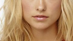 Blondes woman models Olivia