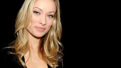 Blondes woman models Olivia