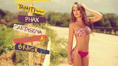 Blondes woman models sunlight