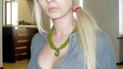 Blondes woman nipples through