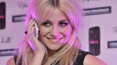 Blondes woman pixie lott