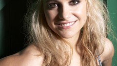 Blondes woman pixie lott