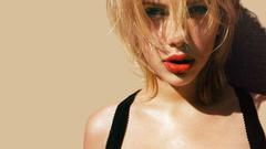 Blondes woman Scarlett Johansson