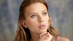 Blondes woman Scarlett Johansson