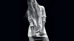 Blondes woman skirts long