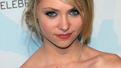 Blondes woman taylor momsen