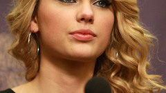 Blondes woman taylor swift