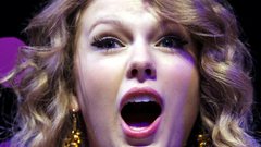 Blondes woman taylor swift