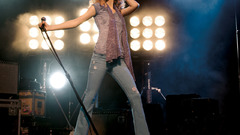 Blondes woman taylor swift