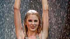 Blondes woman taylor swift