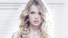 Blondes woman taylor swift