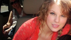 Blondes woman taylor swift