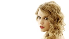Blondes woman taylor swift