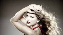 Blondes woman taylor swift