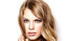 Blondes woman taylor swift