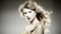 Blondes woman taylor swift