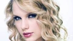 Blondes woman taylor swift