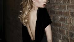 Blondes woman wall anna