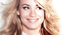 Blondes woman yvonne strahovski