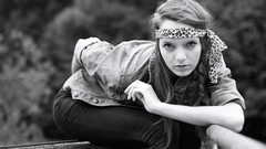 Blue black and white woman Soul brunettes lip gloss