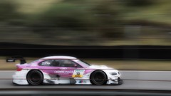 BMW races m3 Deutsche Tourenwagen Masters