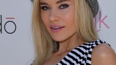 Boobs Paula Labaredas