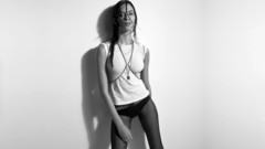 Boobs woman odette annable