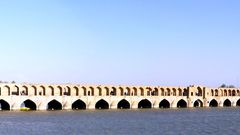 Bridge in esfahan architecture
