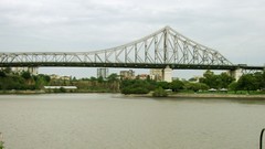 Bridges architecture