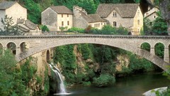 Bridges architecture