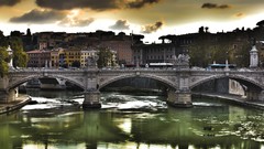 Bridges urban rivers