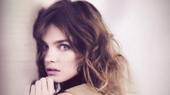 Bright brunettes woman models