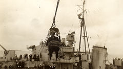 Brit admiral transferring uss