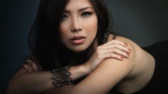 Brown eyes brunettes