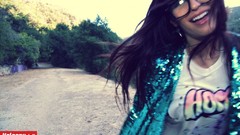 Brunettes bunker Shay Maria