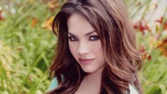 Brunettes herbst Rebecca Herbst
