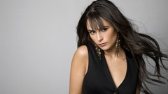 Brunettes Jordana Brewster