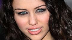 Brunettes miley cyrus singers