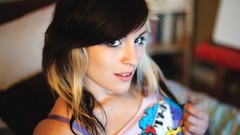 Brunettes Sarah Syko