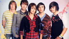 Brunettes singers Hey Monday Cassadee Pope