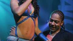 Brunettes singers Nicola Roberts