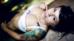 Brunettes tattoos Women piercings