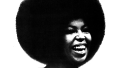 Brunettes woman afro white