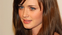 Brunettes woman alexis bledel